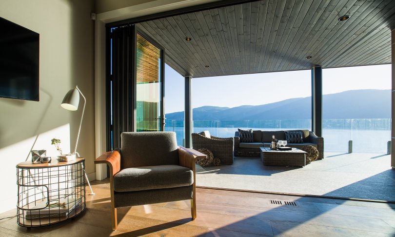 Spacious Patio Overlooking Okanagan Lake